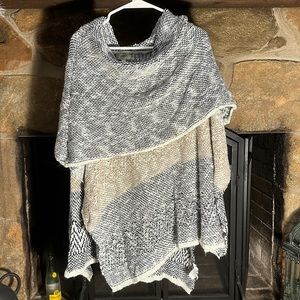 Umgee Turtle Neck Poncho